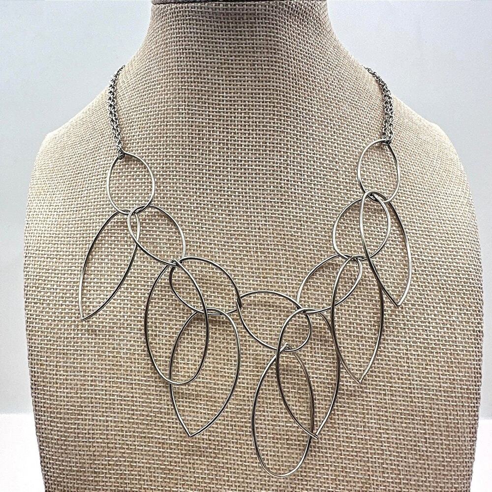 Vintage 90s Silver Tone Link Bib Statement Necklace Women's Classic Jewelry